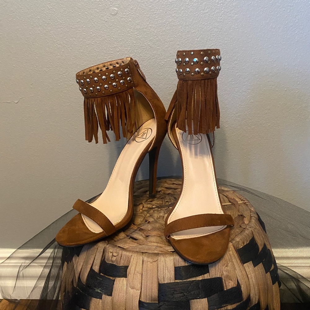 Moccasin Brown Stud Heels